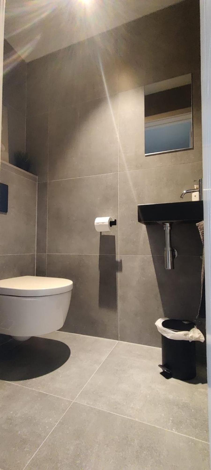 Luxueus, Ruim Appartement Op 350M Van Het Strand Ostend Luaran gambar