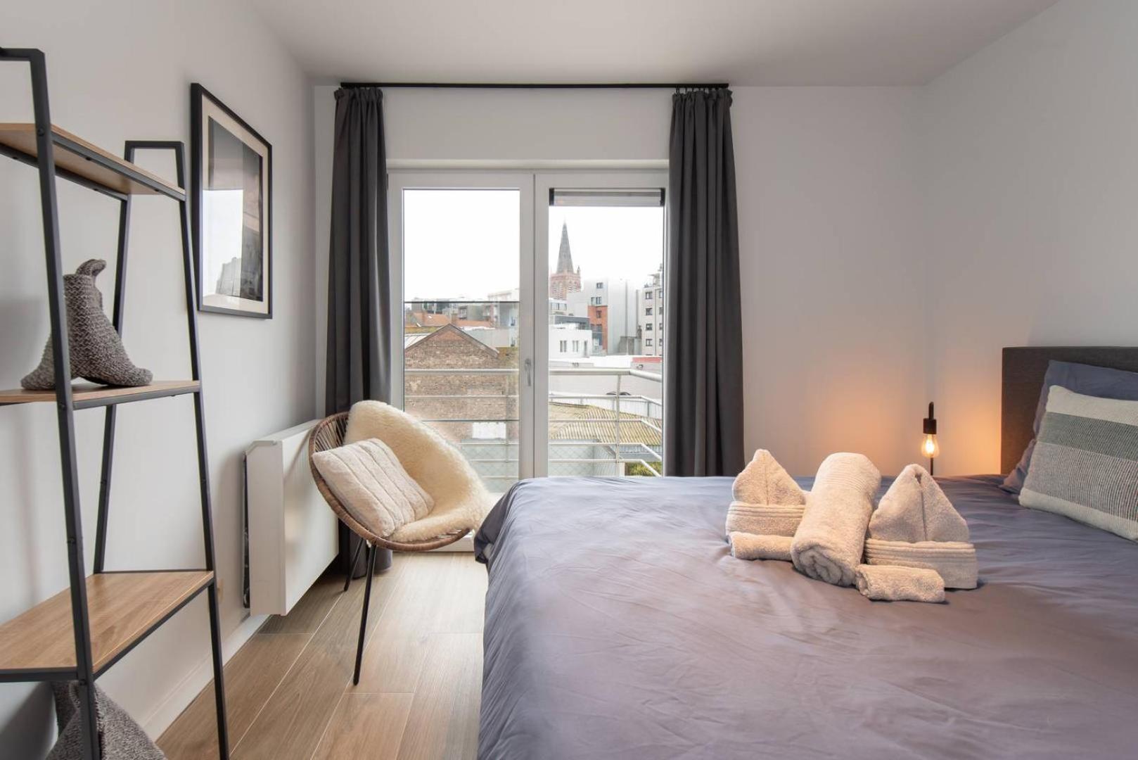 Luxueus, Ruim Appartement Op 350M Van Het Strand Ostend Luaran gambar