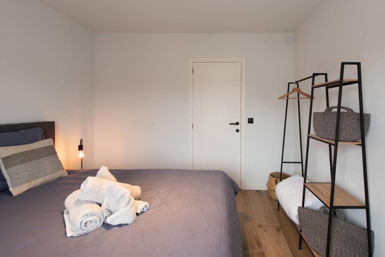 Luxueus, Ruim Appartement Op 350M Van Het Strand Ostend Luaran gambar